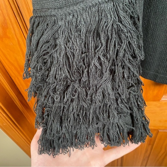 Roaman's Black Cold-Shoulder Sweater with Fringe Long Sleeves - Picture 7 of 10